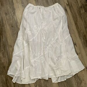 Vintage white lace flowy long skirt